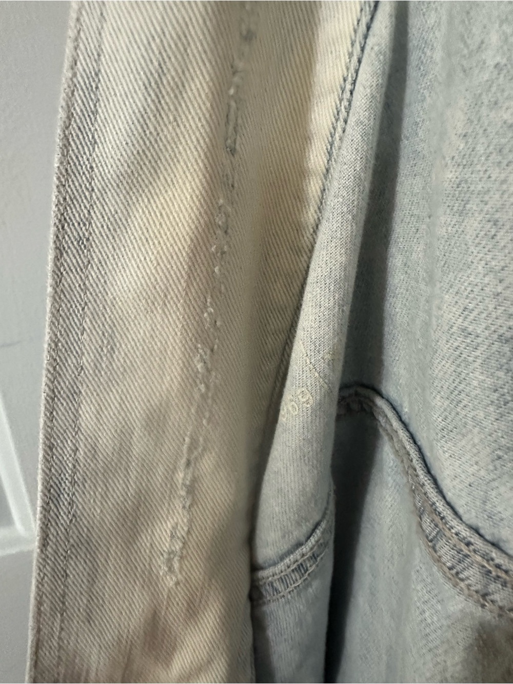 Gap Light Wash Faded Distressed Denim Jacket - Women XL - Picture 10 of 13